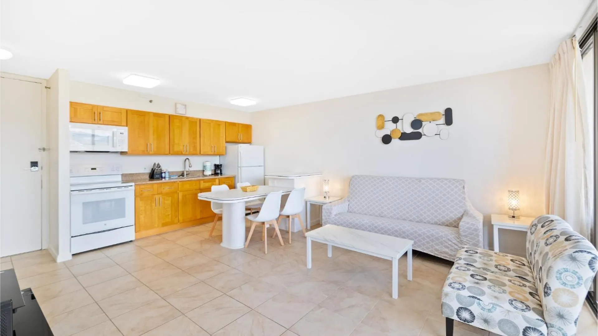 Holiday home Waikiki Banyan T2-29Th 2Double Beds New Renovated Villa Honolulu