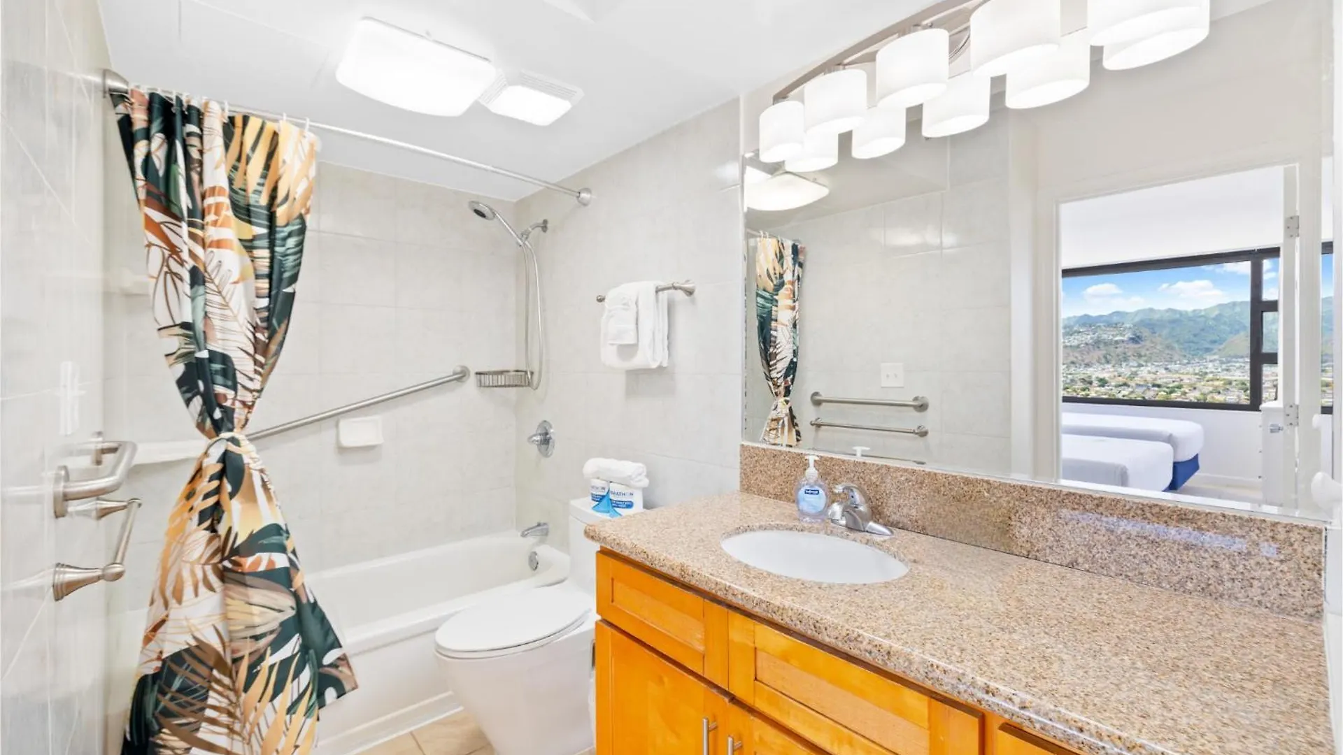 Waikiki Banyan T2-29Th 2Double Beds New Renovated Villa Honolulu Holiday home