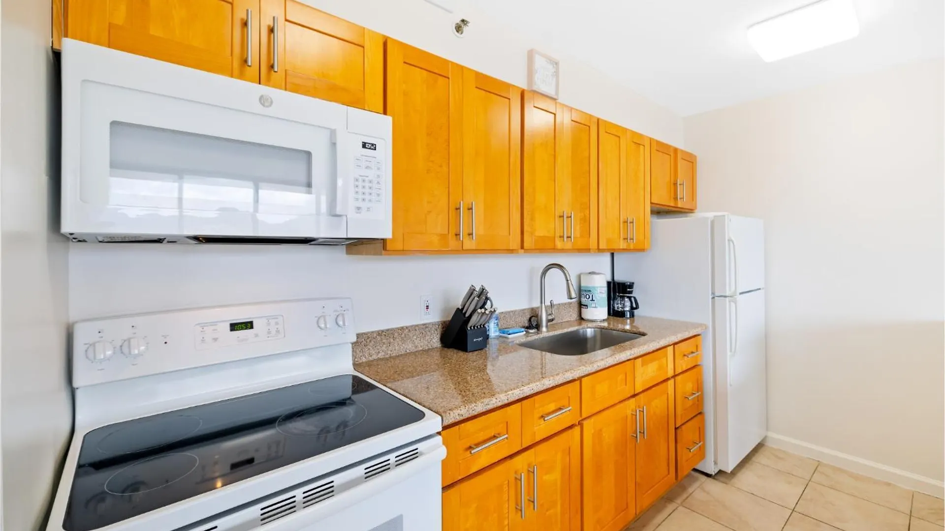 Waikiki Banyan T2-29Th 2Double Beds New Renovated Villa Honolulu