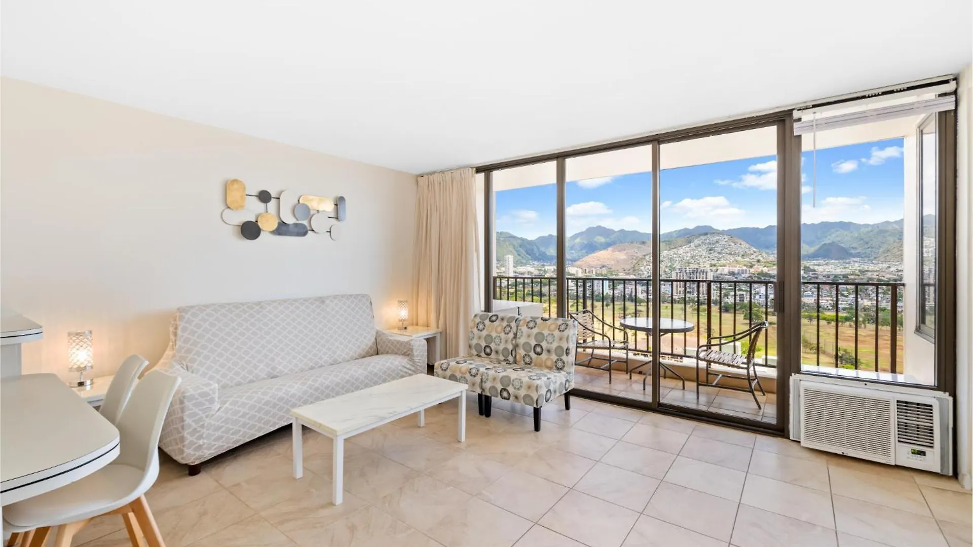 Holiday home Waikiki Banyan T2-29Th 2Double Beds New Renovated Villa Honolulu United States