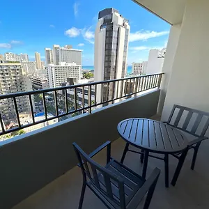 Royal Kuhio 1713 - Spacious With Stunning Views In The Heart Of Waikiki! Holiday home